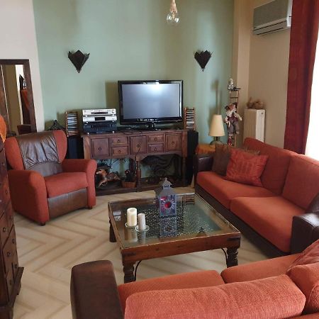 Efi'S House Apartment โวโลส ภายนอก รูปภาพ