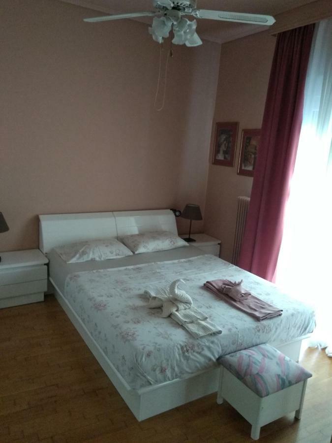 Efi'S House Apartment โวโลส ภายนอก รูปภาพ